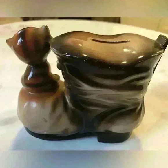 ADORABLE midcentury Ceramaster kitten on boot  coin bank / piggy bank - Picture 5 of 9